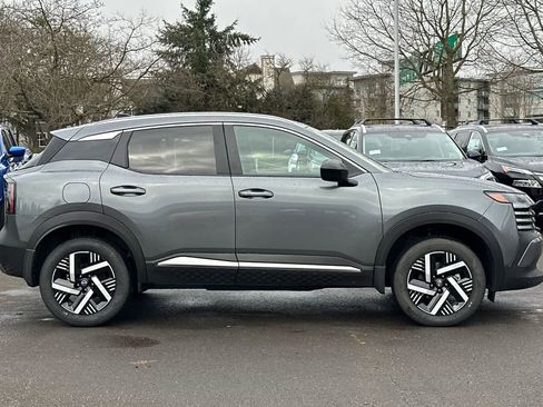 New 2026 Nissan Kicks SV w/ SV Premium Package image 8