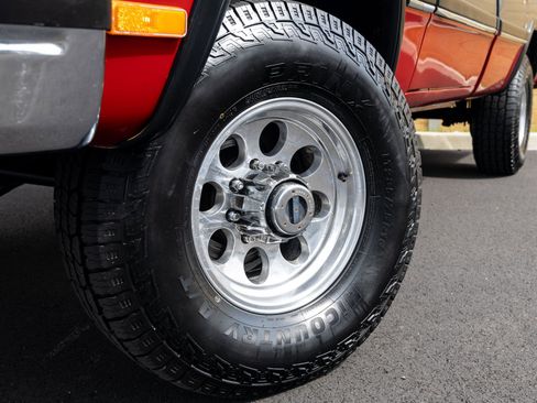 Used 1991 Dodge D/W Truck 250 image 6