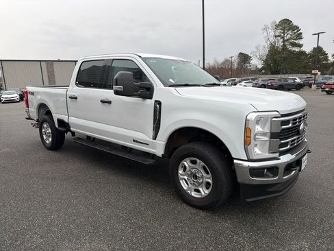 Used 2025 Ford F250 XLT w/ FX4 Off-Road Package image 8