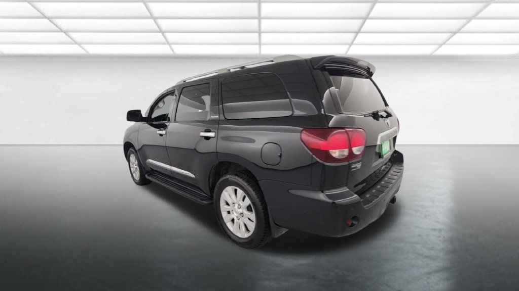 Used 2019 Toyota Sequoia Platinum AWD/4WD image 6