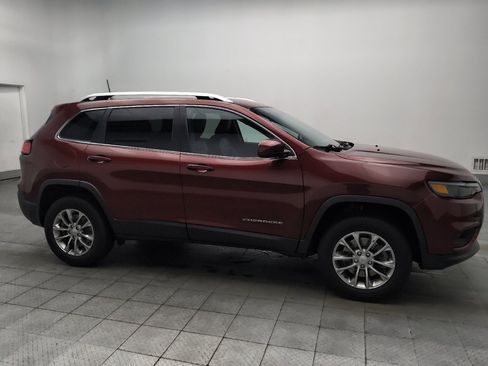 Used 2020 Jeep Cherokee Latitude Plus AWD/4WD image 11