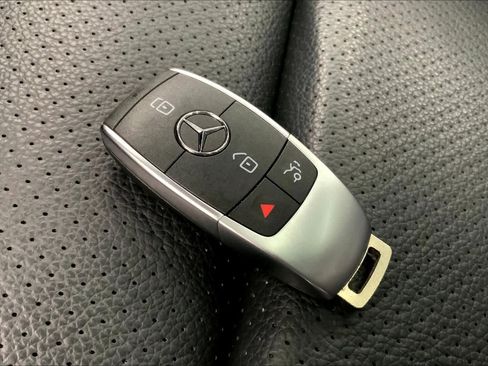 Certified 2019 Mercedes-Benz C 300 Sedan image 12