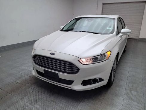 Used 2016 Ford Fusion Titanium FWD image 9