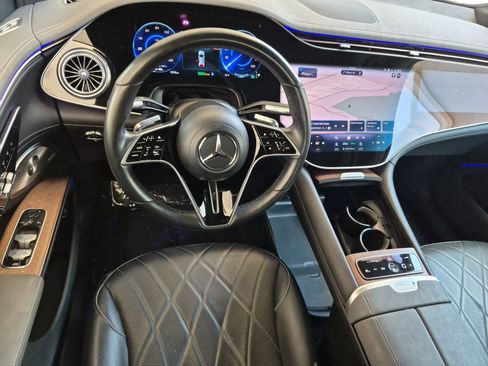 Certified 2023 Mercedes-Benz EQS 580 4MATIC SUV w/ Pinnacle Trim Package image 29