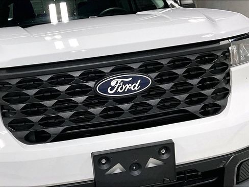 Used 2025 Ford Maverick XLT w/ 4K Tow Package AWD/4WD image 36