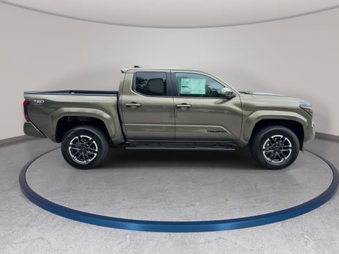 New 2026 Toyota Tacoma TRD Sport RWD image 4