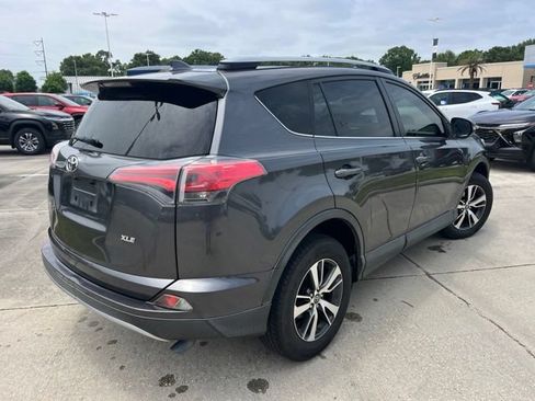 Used 2018 Toyota RAV4 XLE FWD image 7