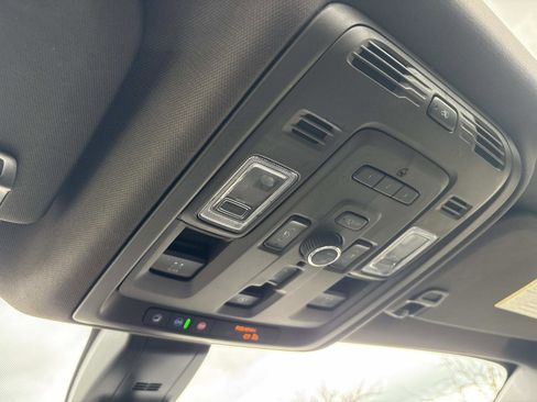 Certified 2022 GMC Yukon XL Denali w/ Denali Ultimate Package image 26