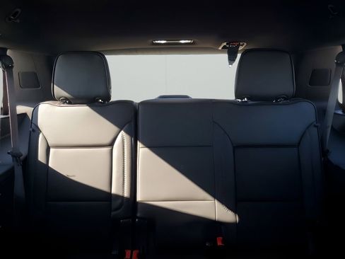 Used 2021 GMC Yukon Denali w/ Denali Premium Package image 26