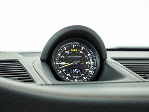 Used 2026 Porsche 911 GT3 RWD image 17