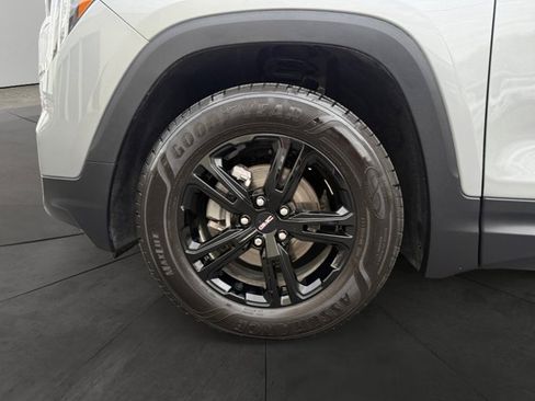 Used 2023 GMC Terrain AT4 AWD/4WD image 9