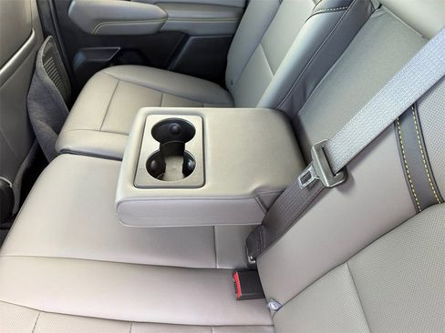 Used 2024 Chevrolet Colorado ZR2 w/ ZR2 Convenience Package III image 28