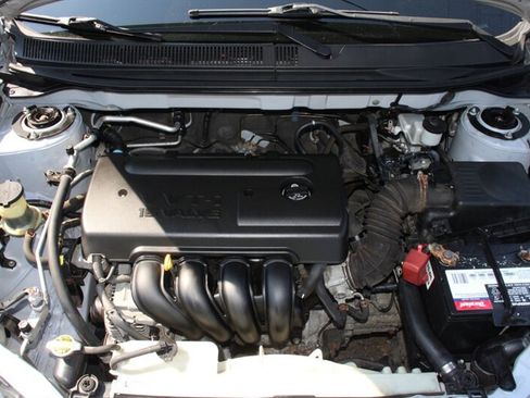 Used 2008 Toyota Matrix FWD image 17