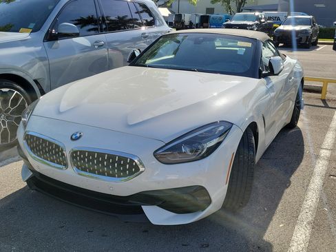 Used 2020 BMW Z4 sDrive30i RWD image 3