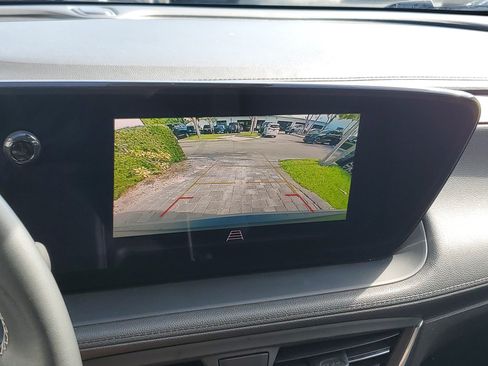 Certified 2024 Buick Encore GX Preferred FWD image 27