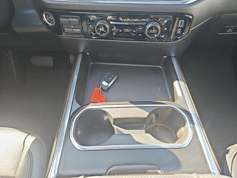 Used 2024 Chevrolet Silverado 2500 High Country w/ High Country Premium Package image 15