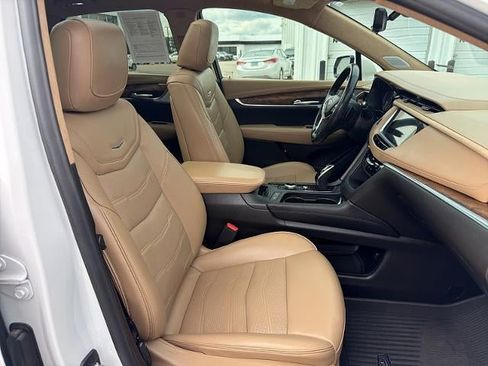 Used 2021 Cadillac XT5 Premium Luxury w/ Platinum Package AWD/4WD image 15