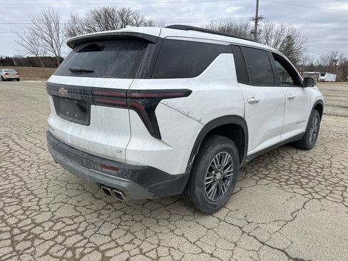 Used 2023 Chevrolet Traverse RS image 10