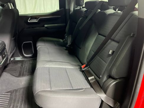 Used 2022 GMC Sierra 1500 Elevation w/ X31 Off-Road Package AWD/4WD image 19