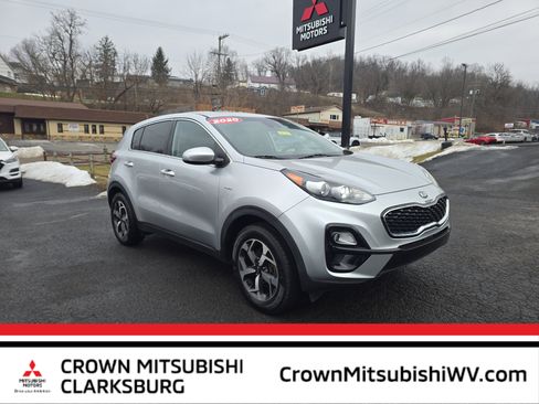 Used 2020 Kia Sportage LX image 1