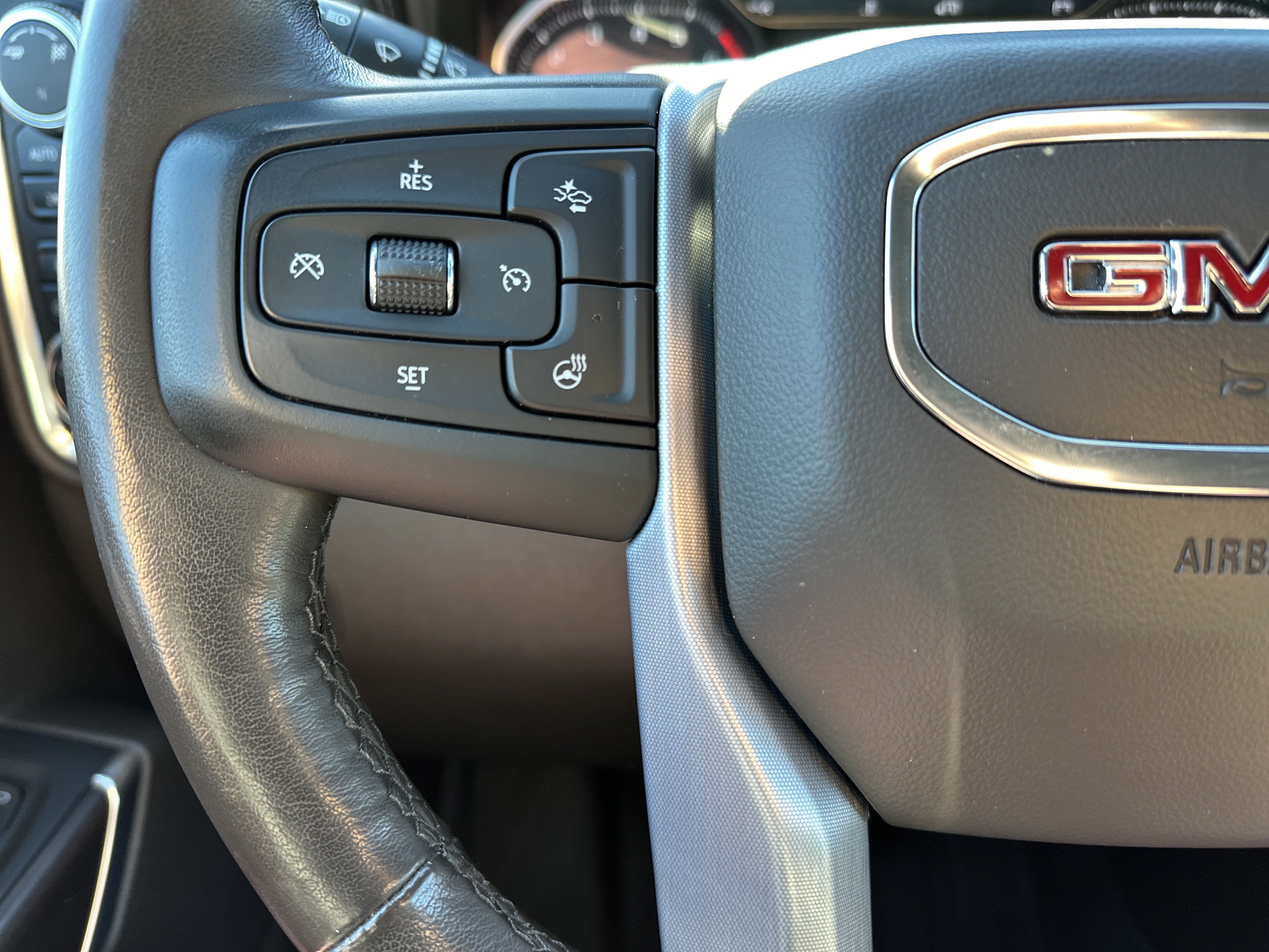 Used 2019 GMC Sierra 1500 SLT w/ SLT Premium Plus Package AWD/4WD image 18