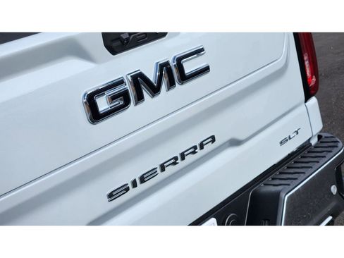 New 2026 GMC Sierra 1500 SLT w/ SLT Premium Plus Package AWD/4WD image 9