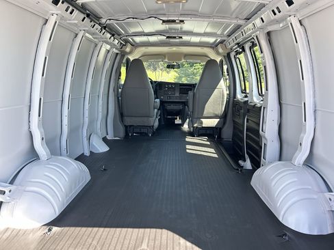 New 2026 Chevrolet Express 2500 w/ Driver Convenience Package RWD image 16