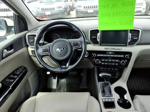 Used 2019 Kia Sportage EX w/ EX Technology Package AWD/4WD image 9