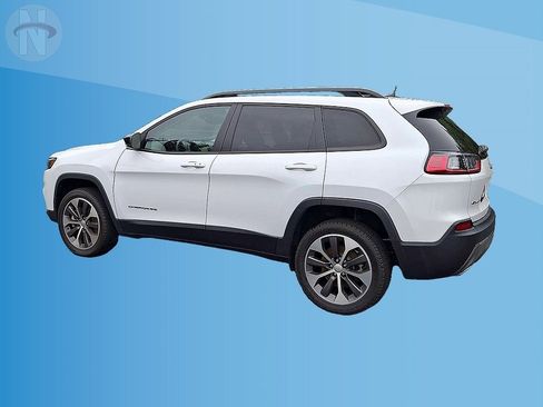 Used 2022 Jeep Cherokee Limited w/ Elite Package AWD/4WD image 6