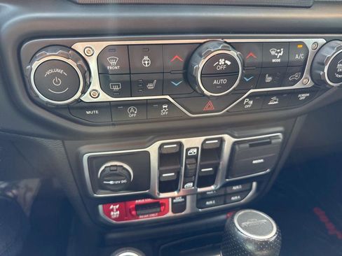 Used 2021 Jeep Gladiator Mojave AWD/4WD image 13