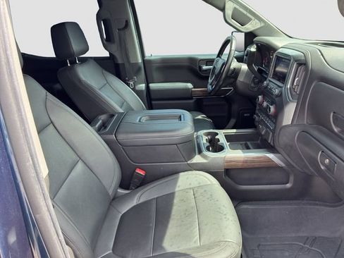 Used 2021 Chevrolet Silverado 1500 RST w/ Convenience Package II AWD/4WD image 9