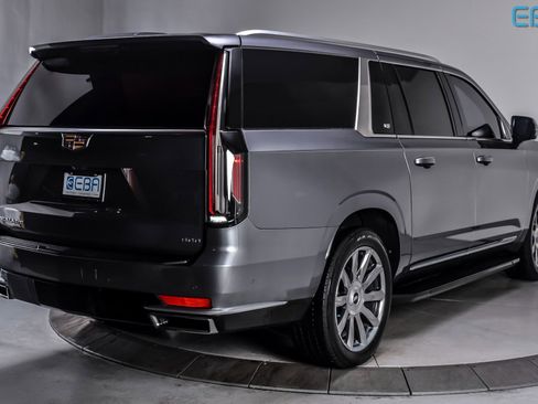 Used 2021 Cadillac Escalade ESV Premium Luxury Platinum image 4