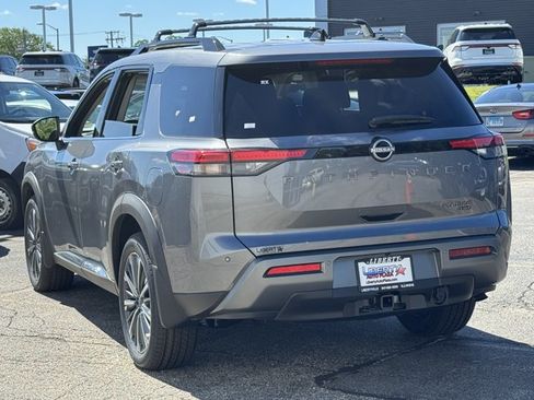 New 2026 Nissan Pathfinder Platinum w/ Cargo Package AWD/4WD image 29
