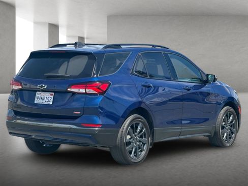 Used 2022 Chevrolet Equinox RS w/ RS Leather Package FWD image 4