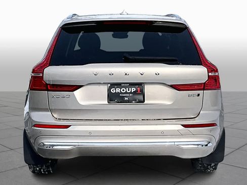 Certified 2023 Volvo XC60 B5 Plus image 4