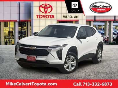 Used 2025 Chevrolet Trax LS