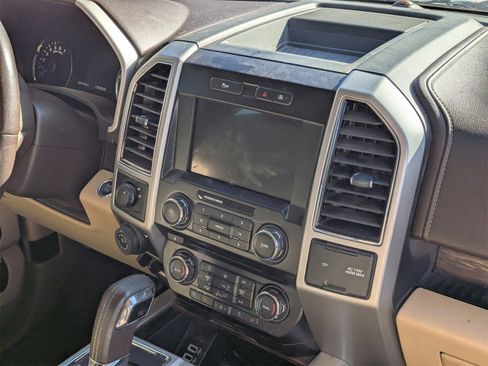 Used 2018 Ford F150 Lariat image 5