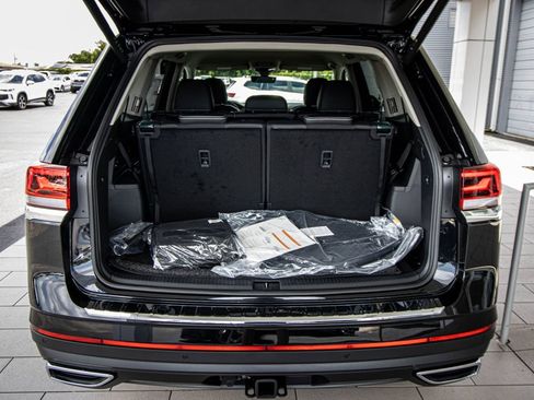 New 2026 Volkswagen Atlas SE FWD image 19