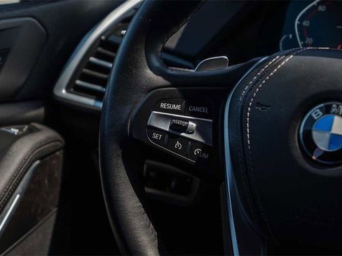 Used 2022 BMW X5 sDrive40i w/ Parking Assistance Package image 16