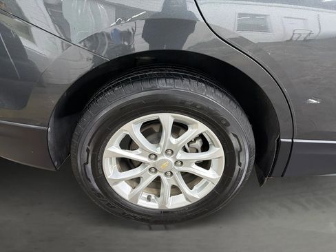 Used 2020 Chevrolet Equinox LS image 16