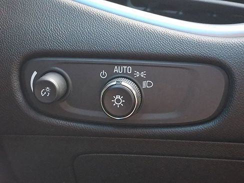 Used 2024 Chevrolet Malibu LT FWD image 19