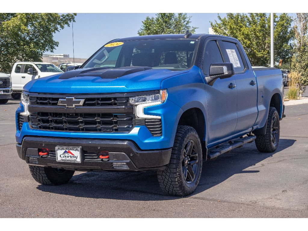 Used 2024 Chevrolet Silverado 1500 LT Trail Boss w/ LT Trail Boss Premium Package AWD/4WD image 7
