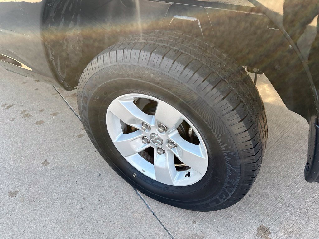 Used 2024 RAM 1500 Classic SLT AWD/4WD image 9