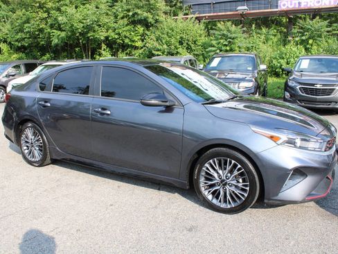 Used 2022 Kia Forte GT-Line w/ GT-Line Premium Package image 5