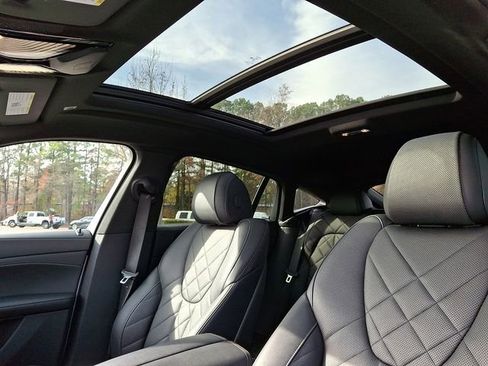 Used 2023 BMW X6 xDrive40i w/ Premium Package image 18