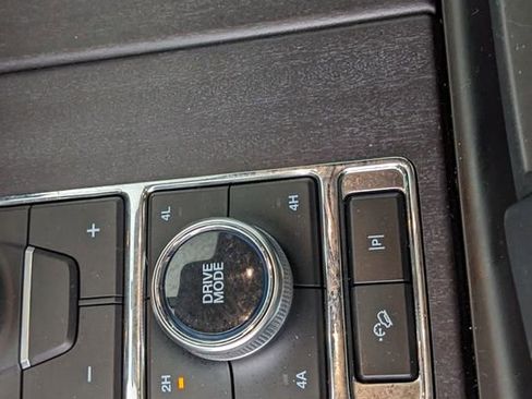 Used 2024 Ford Expedition Max Platinum image 34