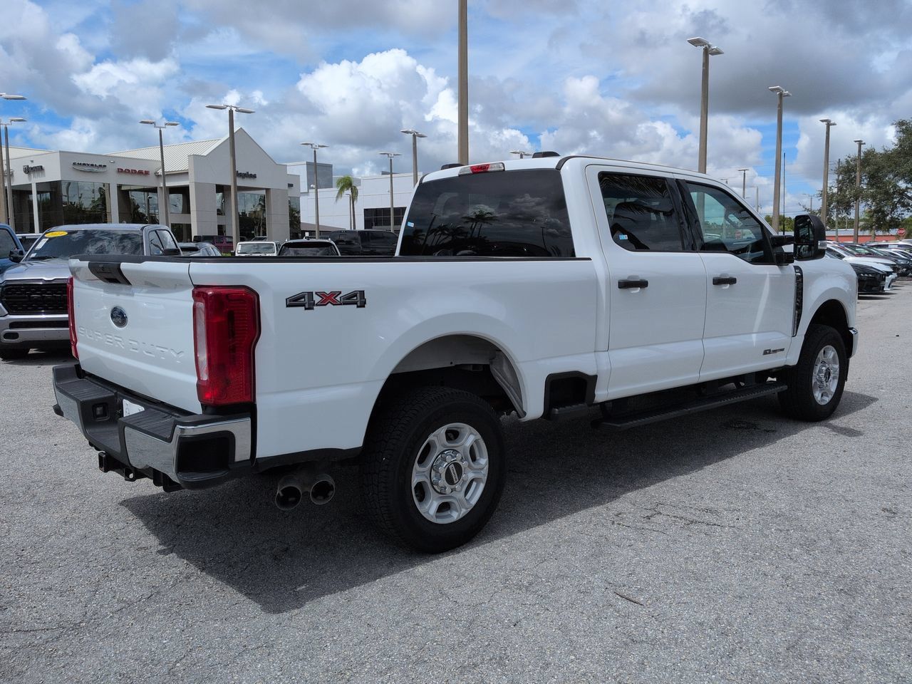 Used 2025 Ford F250 XLT AWD/4WD image 5