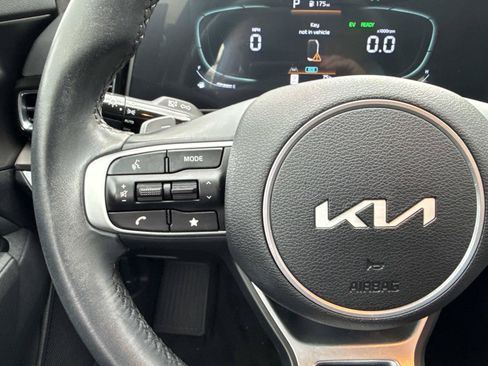 Used 2024 Kia Sportage EX AWD/4WD image 15