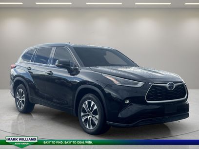 Used 2021 Toyota Highlander XLE