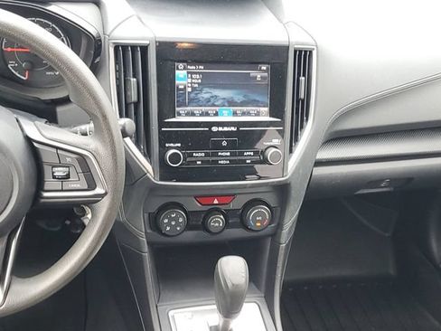 Used 2018 Subaru Crosstrek 2.0i AWD/4WD image 12
